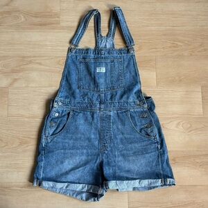 Women’s Levi Strauss Water<Less denim overall shorts, size L